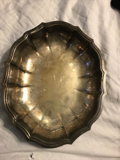 Chippendale International Silver Company Circle Trinket Tray Scalloped Edges
