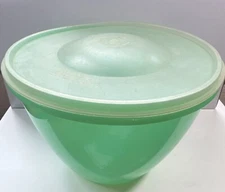 Tupperware Crisp-It Lettuce Bowl Original Lid 679-20 & 680-4 Vintage Bowl -Spots