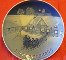 BING AND GRONDAHL Christmasplate 1969 Arrival at christmas quests