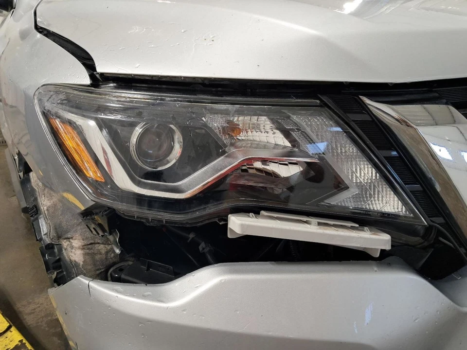 2020 Nissan Pathfinder Front Driver Seat Belt Retractor Gray Used 210-53633 — 第 2/4 张图片