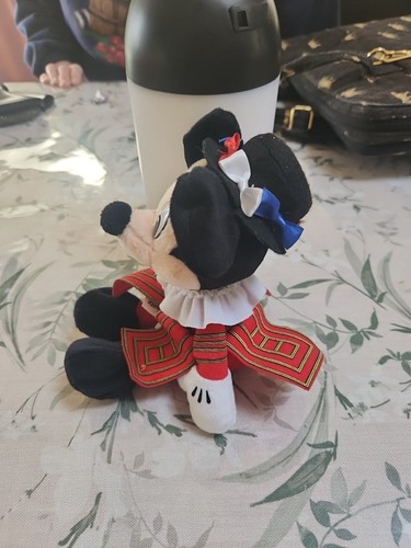 Pre-Owned Walt Disney World ENGLISH MICKEY Bean Bag Plush Toy, 8" - Picture 3 of 10