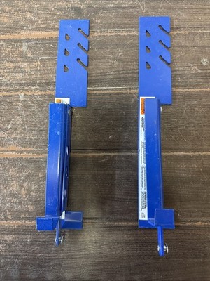 WERNER ARB10-10 ADJUSTABLE ROOF BRACKET, STORAGE MATERIAL WHILE WORKING 2-PACK