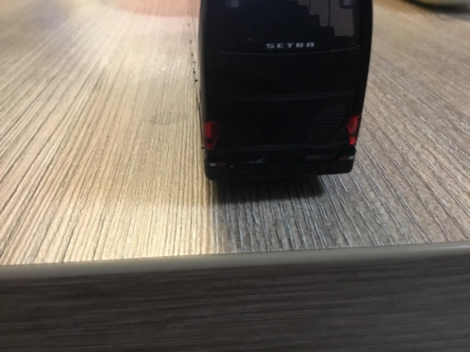 Modellbus Viessmann Formneuheit Setra 516 HD Facelift - Bild 4 von 4