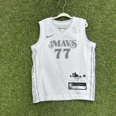 Dallas Mavericks Nike Jersey Youth Medium Luka Doncic #77 City Edition White