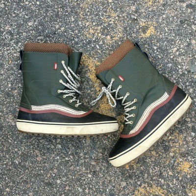 mens snow boots size 11