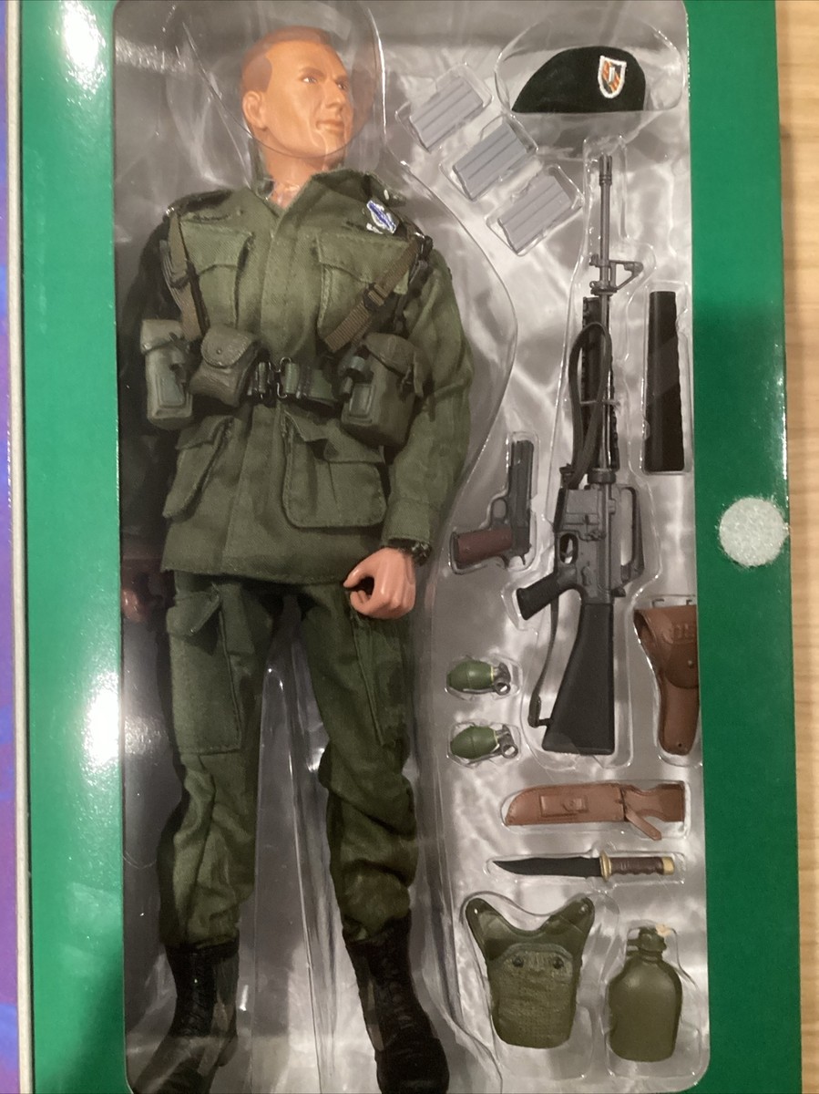 1/6 Battle Gear Toys 853 01 Holster Travaillé Gravé Fauve