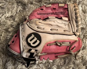 girls fastpitch softball glove