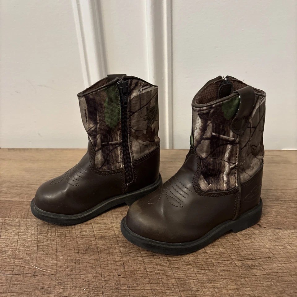 Boy's Realtree Lil Dustin Camo Cowboy Boots 8M - Image 2 of 4