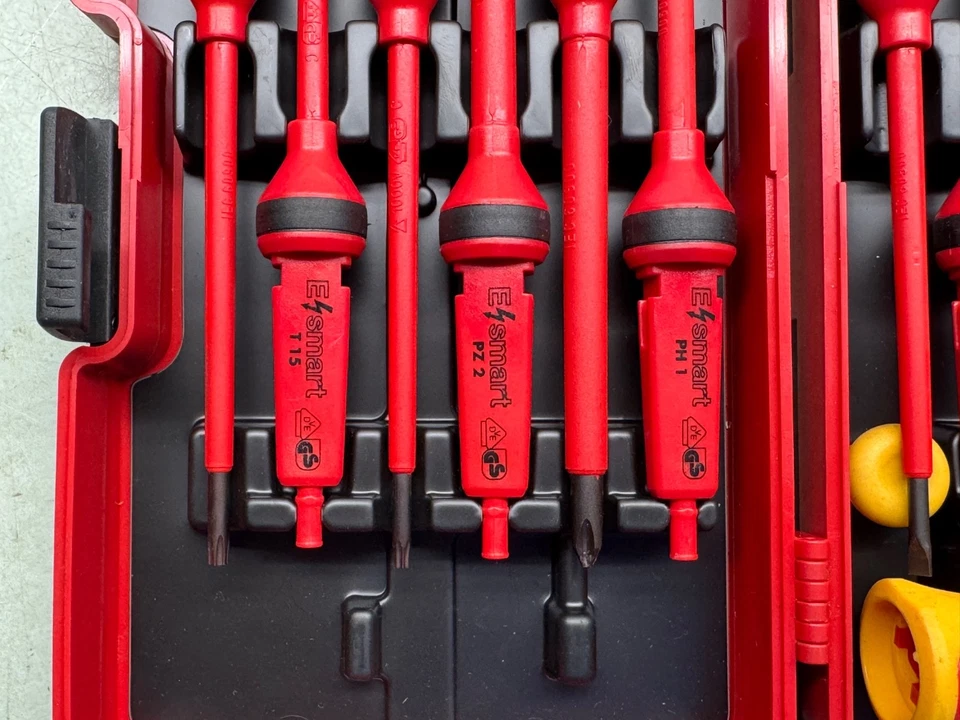 Juego de 14 piezas FELO E-Smart - Punta ranurada Phillips Pozidriv Torx Foto 3 de 4