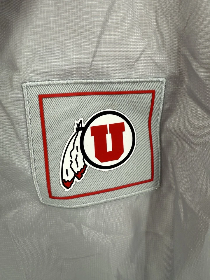 Chaqueta con Capucha Under Armour University of Utah Utes Emitida por Jugador Para Hombre Mediana Foto 3 de 4