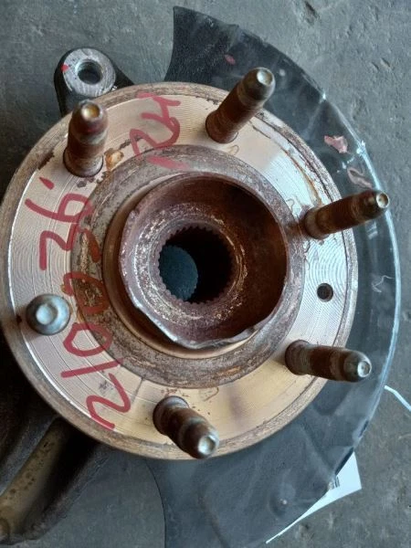 Husillo/nudillo delantero pasajero VIN J 11º dígito 07-17 GMC ACADIA 25796983 Foto 2 de 4