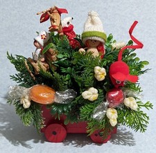 De colección Kitsch Navidad Hecho a Mano Plástico Floral Mesa Centro Madera Carro Caramelo