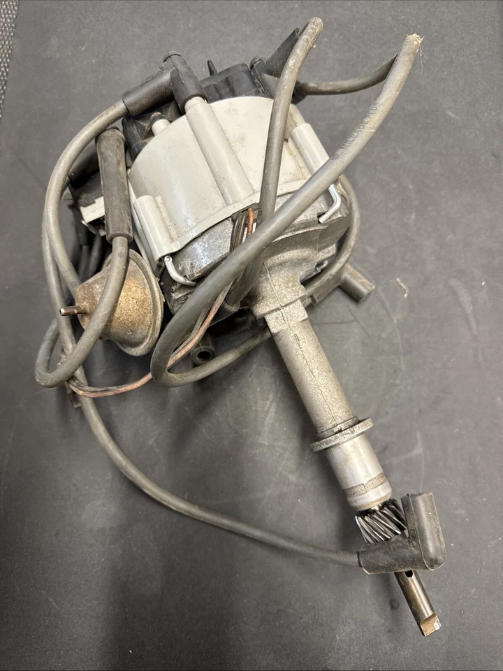 1110717 Delco-Remy Distributor 1978-82 GMC C15 C25 C35 G15 G25 G35 Jimmy - Imagem 3 de 4