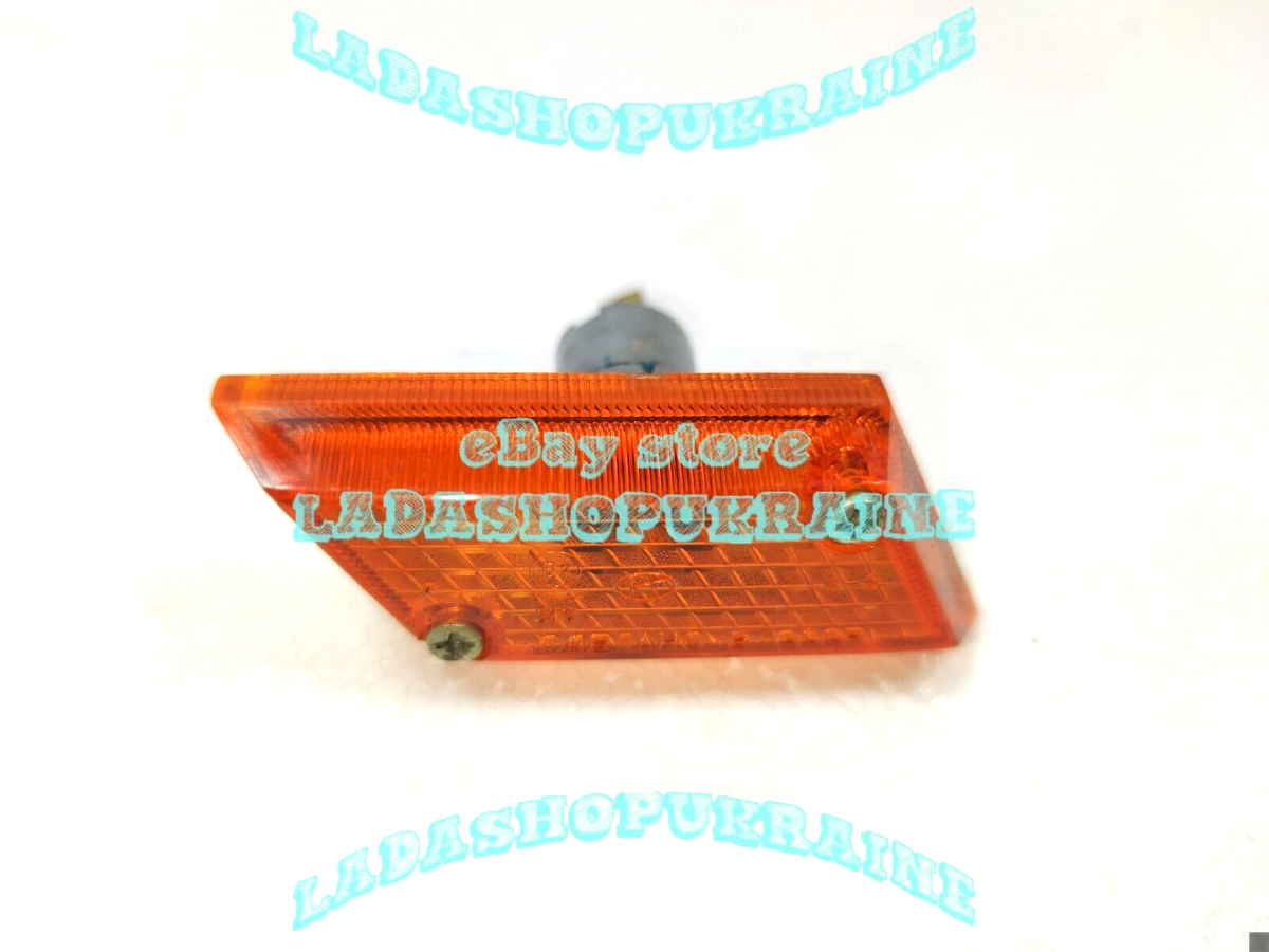 LADA 2103-3726012 FRONT LEFT FENDER INDICATOR TURN SIGNAL LIGHT