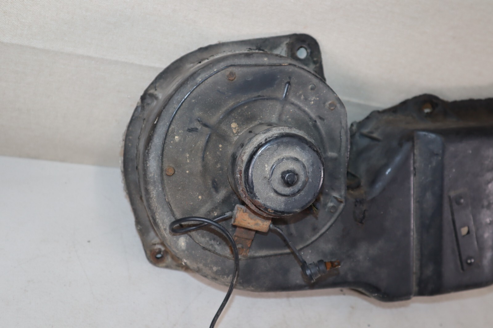 Outside Heater Box Blower Motor Cover for 19681979 Corvettes wo ACPN