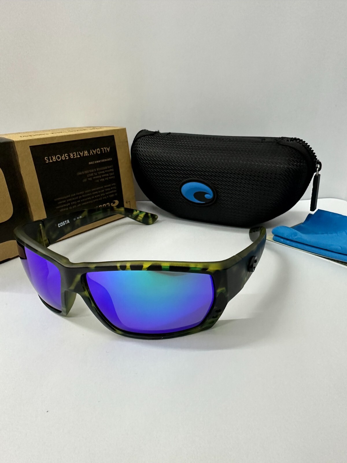 Costa del Mar Tuna Alley  Camouflage green frame/green polarizer (580P)