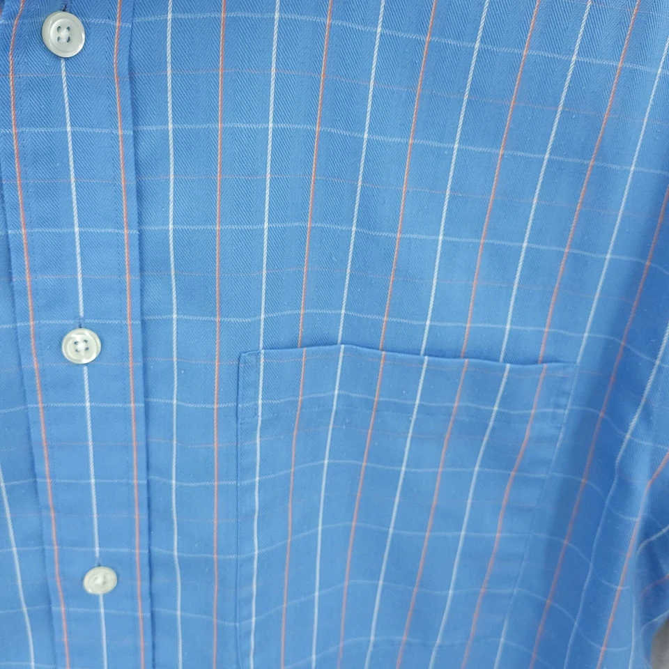 Roundtree & Yorke Shirt Mens Medium Blue Striped Classic Button Up Casual - Image 4 of 4