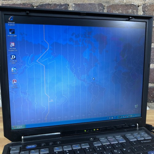 IBM ThinkPad Retro Gaming Laptop Pentium M 1.30GHz 1GB RAM (Windows XP Pro) - Picture 2 of 11