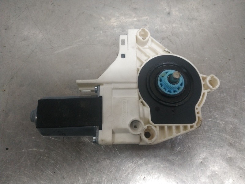 8K0959801A motorino alzacristalli anteriore sinistro AUDI A4 BER. drexp462156