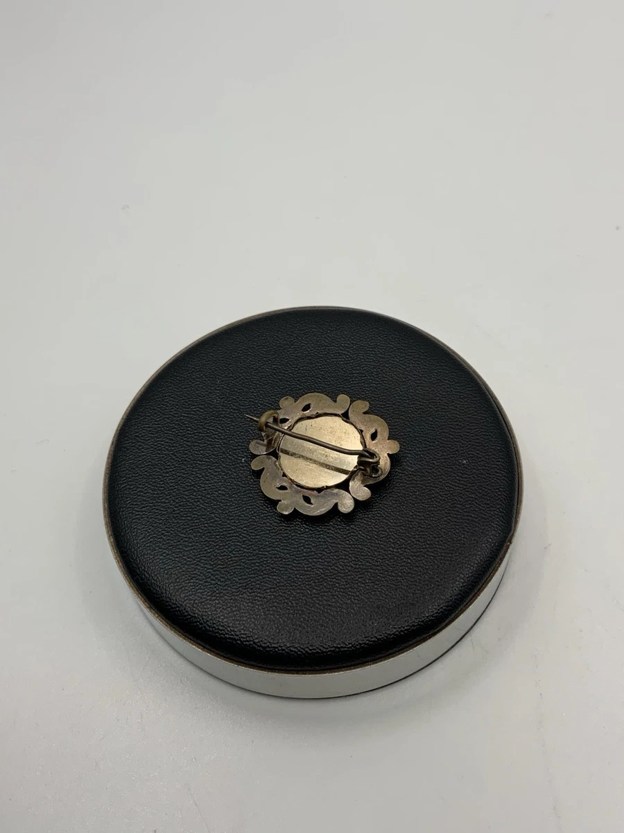 Goldfarbene Metall-Brosche rund mit Ornament-Fassung & 1 Cabochon-Stein