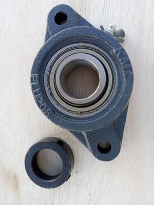 KML FLU206 W/ Collar Flange Bearing 1-1/4'' w Grease Fitting K1 Replacement Part