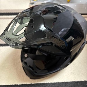 blumentrit motorcycles helmets store Bell Helmets Bullitt Speedway Helmet (Large, Gloss Vintage White/Blue)