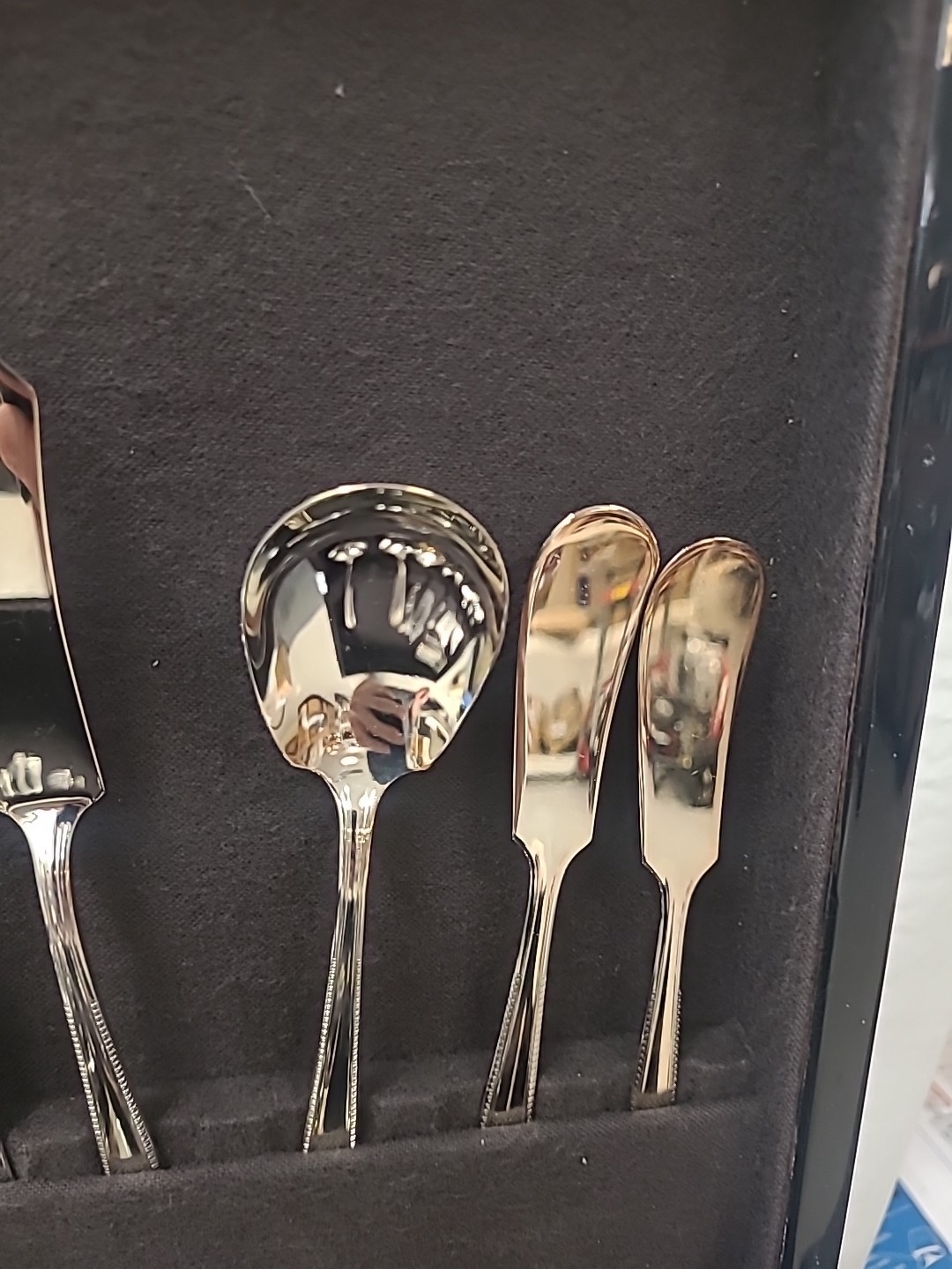 Vintage National Silver Company Sliver plate Silverware 62 Pcs Reed Barton Case