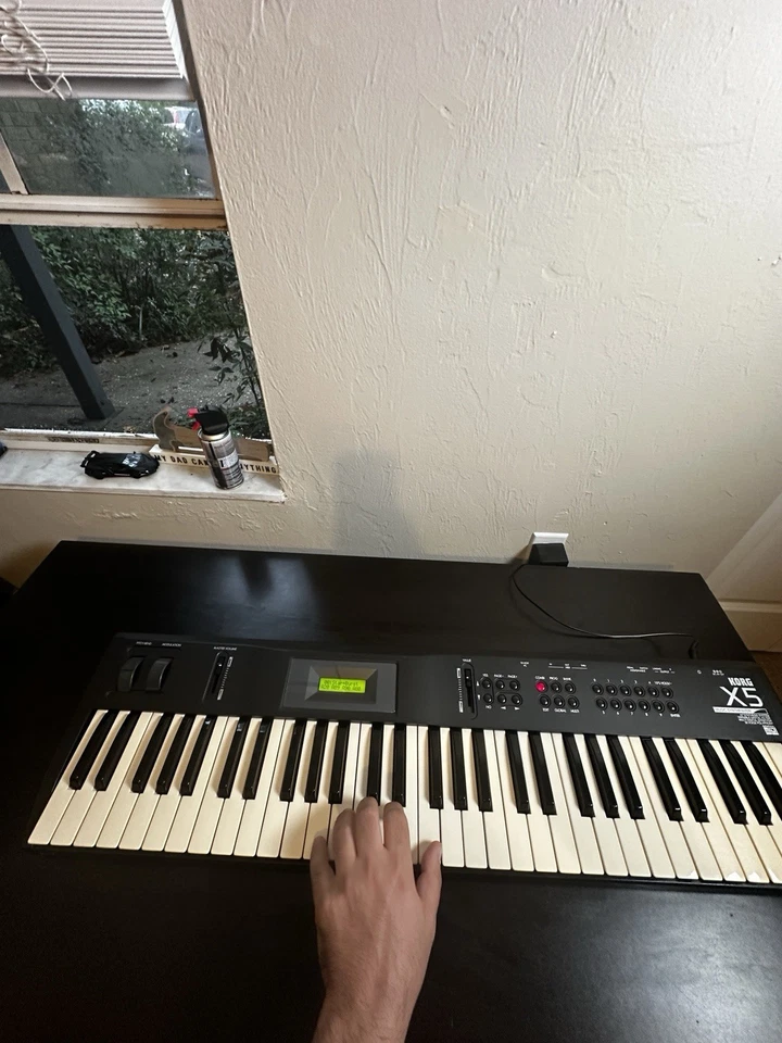 Korg Minilogue X5 Polifónico Analógico Sintetizador Teclado Secuenciador Foto 2 de 4