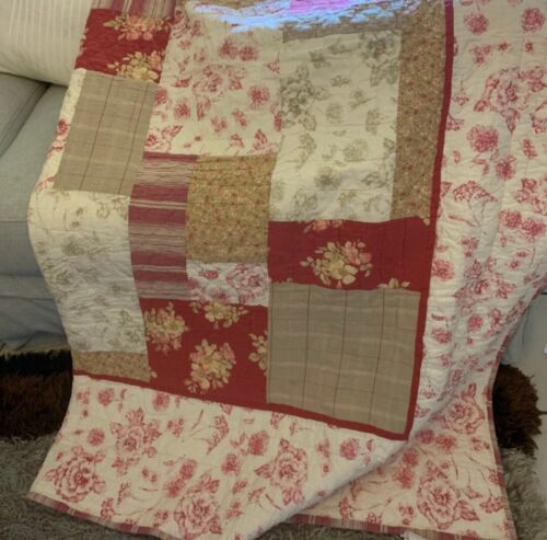 Nautica "Patchwork Floral" Quilt 90x100 Queen/King Vintage Cottage Look Pattern - Picture 9 of 18