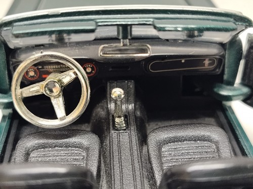 Motor Max 1964 Dark Green Ford Mustang Convertible 1:24 Diecast Model #68012 Toy - Picture 16 of 24