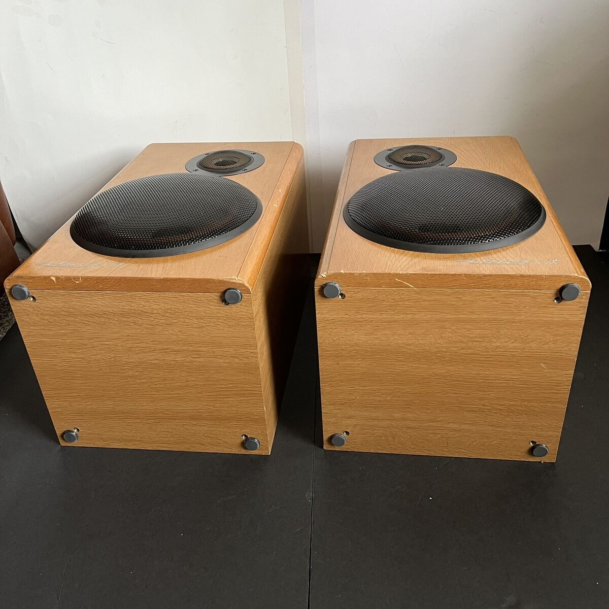 JVC Victor SX-500 Spirit Bookshelf Speaker | Wired | Wood JVC Victor SX-500 Spirit Bookshelf Speaker | Wired | Wood