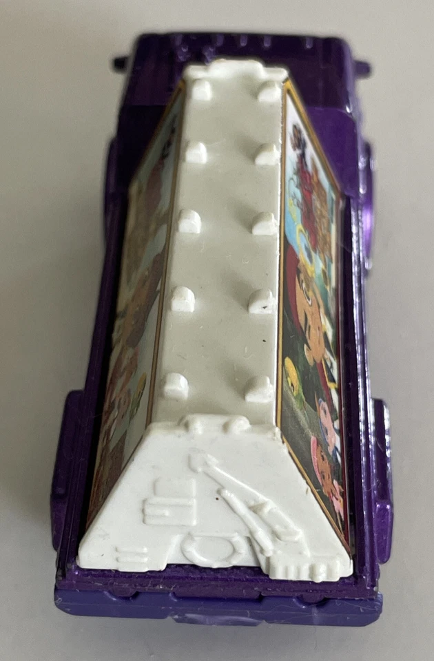 2013 Matchbox Disney Jake and the Never Land Pirates Exclusive Billboard Truck - Image 4 of 4