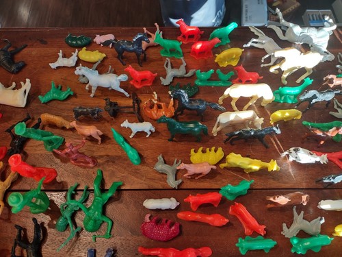 Vintage Louis Marx & Hong Kong and unmarked Plastic Cowboy & Indians & Animals - Picture 24 of 24