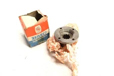 NOS BMC MG MGB Rear Gearbox Transmission Tail-Shaft Flange Assembly 1968-1980