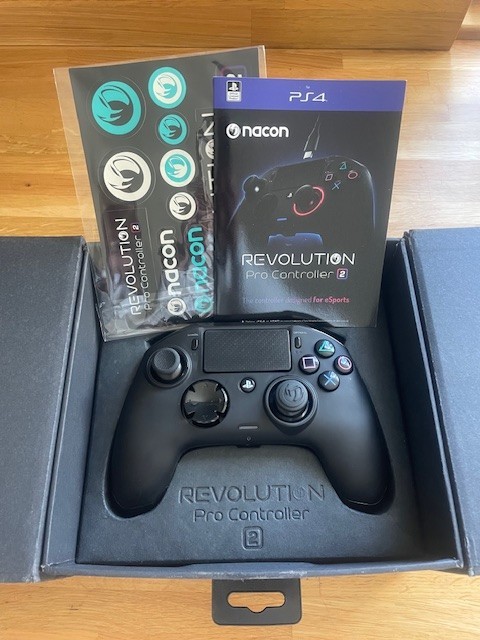 Nacon Revolution Pro Controller 2 | For PlayStation  PS4 with CONNECTION ISSUE