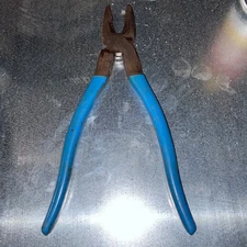 Pliers