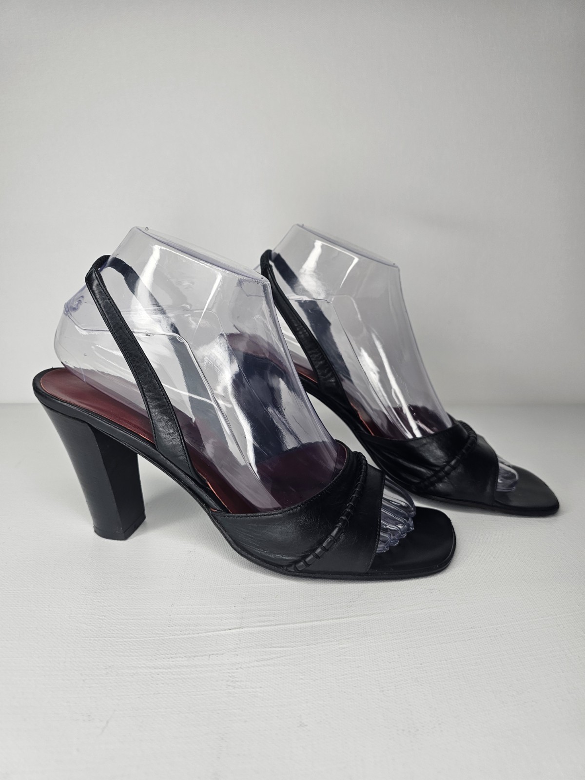 YSL Yves Saint Laurent Nero Pelle Tacchi Slingback Soletta Rossa Punta Quadrata 8