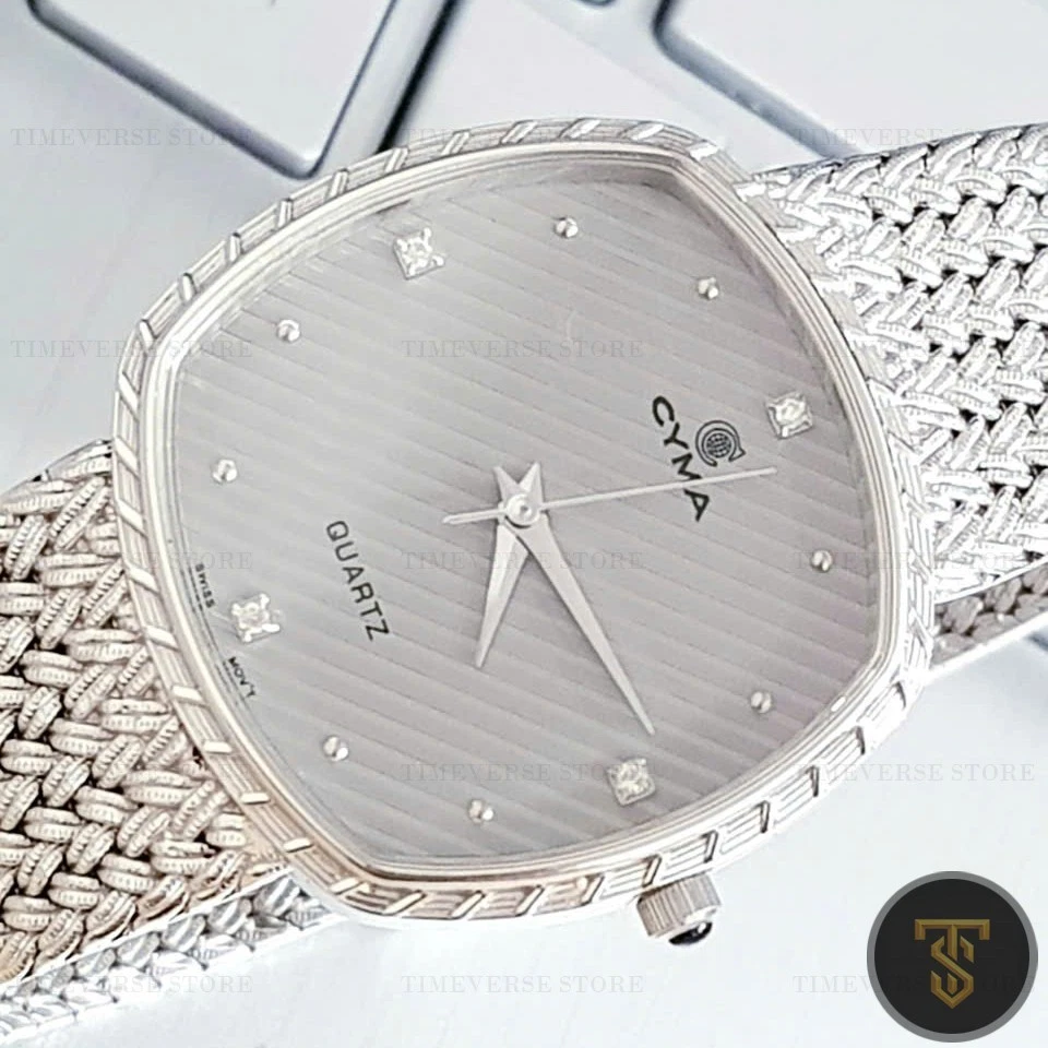 Relógio de quartzo feminino Cyma pulseira de malha prata 30 mm – Usado excelente - Imagem 2 de 4