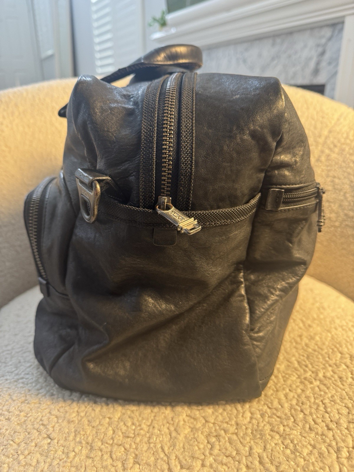 Tumi “Everett” Essential Tote – Black Distressed … - image 4