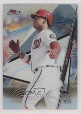 2020 Topps Finest Refractor Juan Soto #14 0xt7