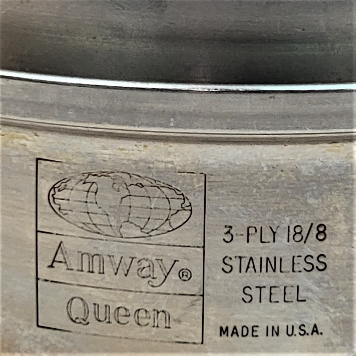 Vintage AMWAY QUEEN 1 Qt Saucepan & Cover 18/8 3 Ply Stainless
