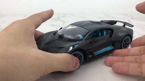 1/24 Bugatti Divo Model Car Diecast Metal Vehicle Toy Cars Toys for Boys Gifts - Video 1 of 1