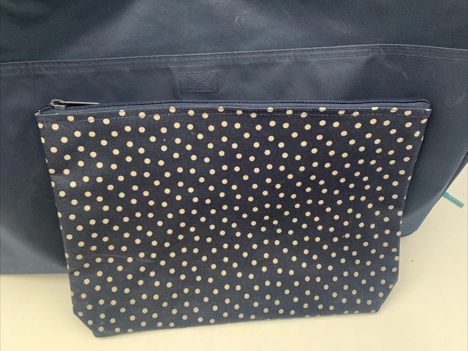 "Bolso utilitario suave Thirty-One punto de baile azul marino - ligeramente usado - 17,5 x 13 x 11""" Foto 2 de 4