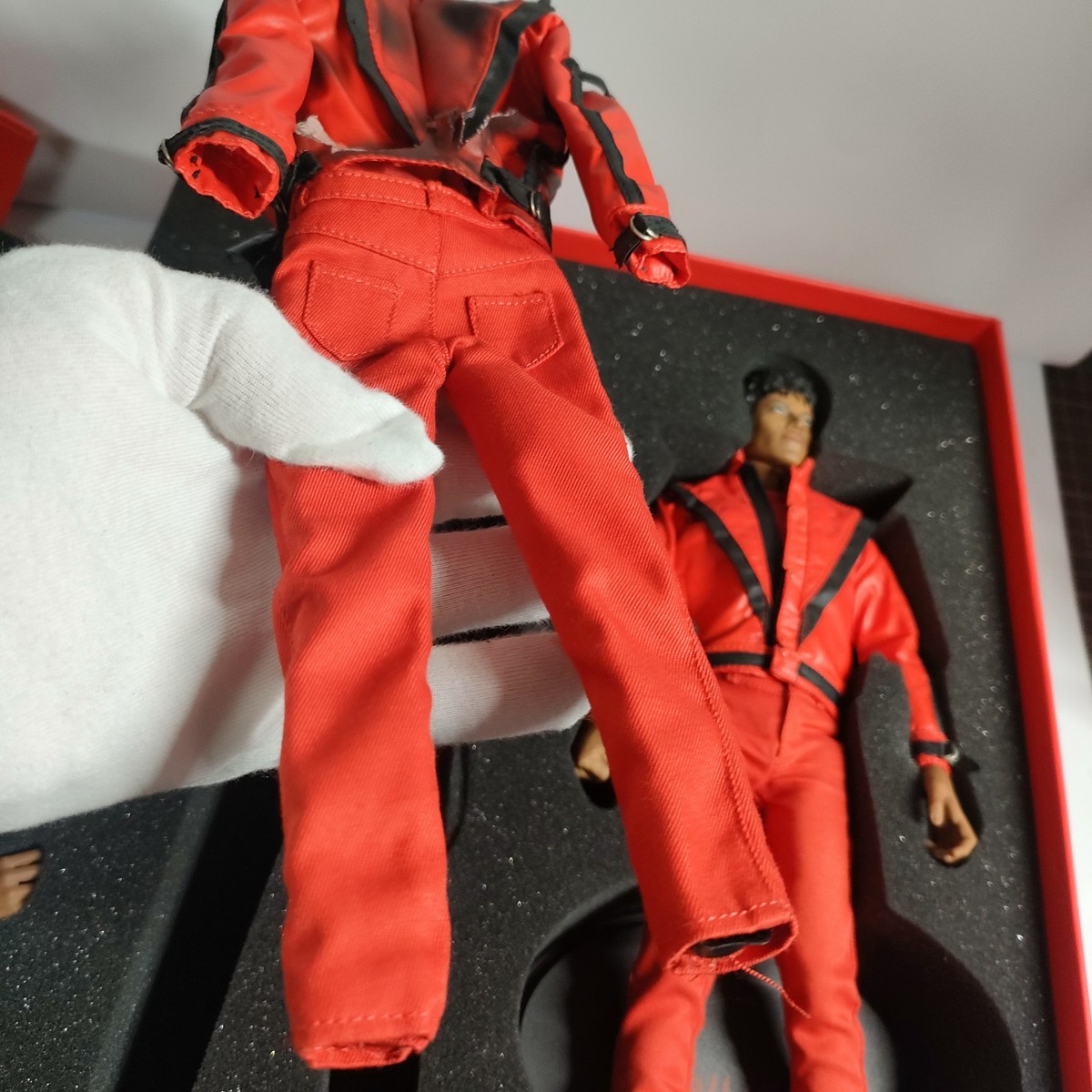 MICHAEL JACKSON Thriller Version Hot Toys 1/6 Action Figure
