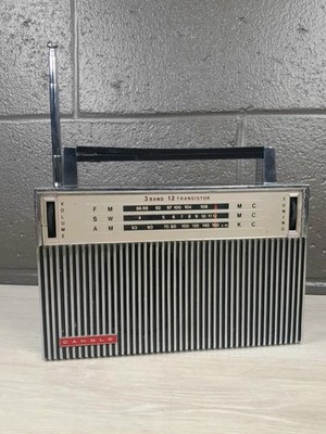 1966 Candle WMS-1219 FM/AM/SW 3-Band 12 Transistor Portable Radio UNTESTED