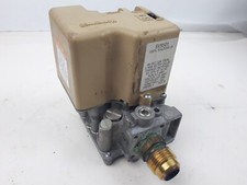 Honeywell SV9501M2528 Intermittent Pilot gas valve, 1/2
