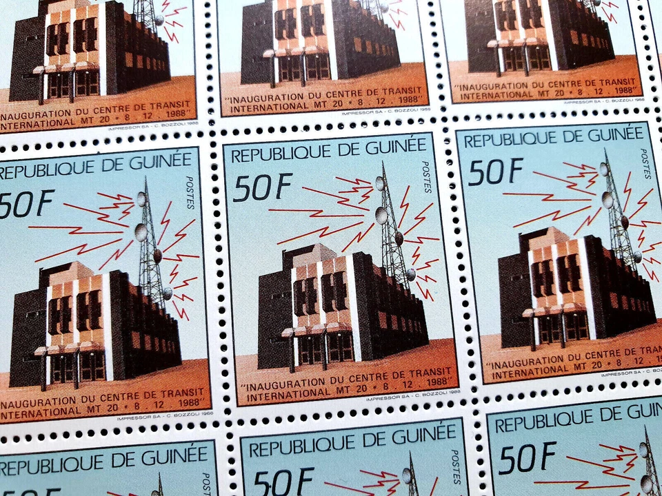 Guinea 1988 - Architecture - MNH - 75 Stamps 3 Sheets 25 Sets - SC $63.75+ - Image 4 of 4