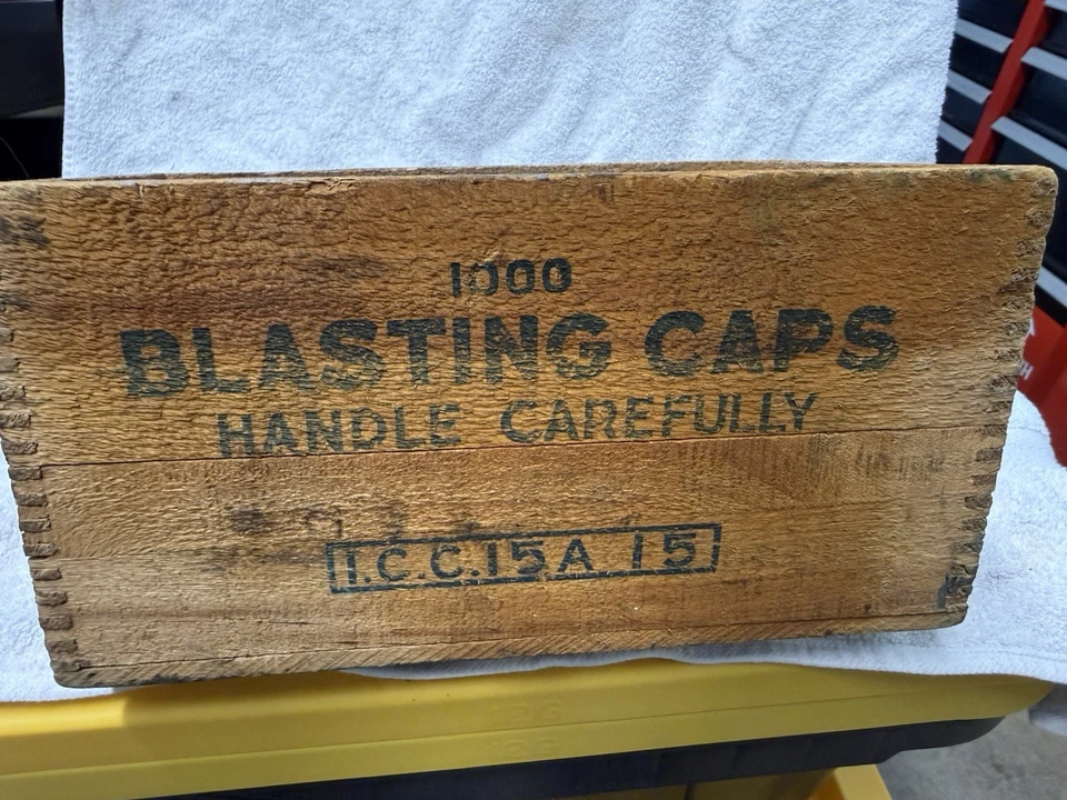 老式木制 Crate Atlas Powder Co 高爆炸物 Dovetail 木盒 — 第 3/4 张图片