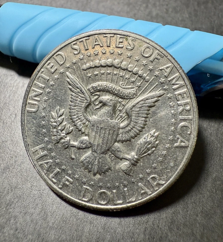 Medio dólar Kennedy 1974 con varios errores. Marcas de rueda y errores de troquel Foto 3 de 3