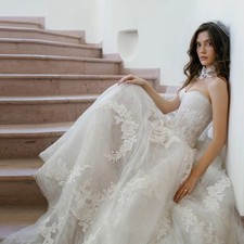 Customize Sweetheart Lace Appliques Wedding Dress Tulle Zipper A-line Bride Gown